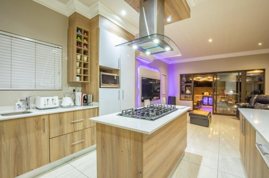 To Let 4 Bedroom Property for Rent in Blue Valley Golf Estate Gauteng