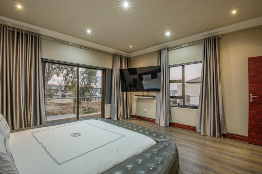 To Let 4 Bedroom Property for Rent in Blue Valley Golf Estate Gauteng