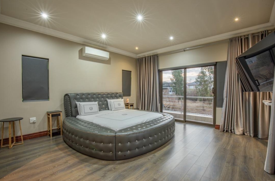 To Let 4 Bedroom Property for Rent in Blue Valley Golf Estate Gauteng