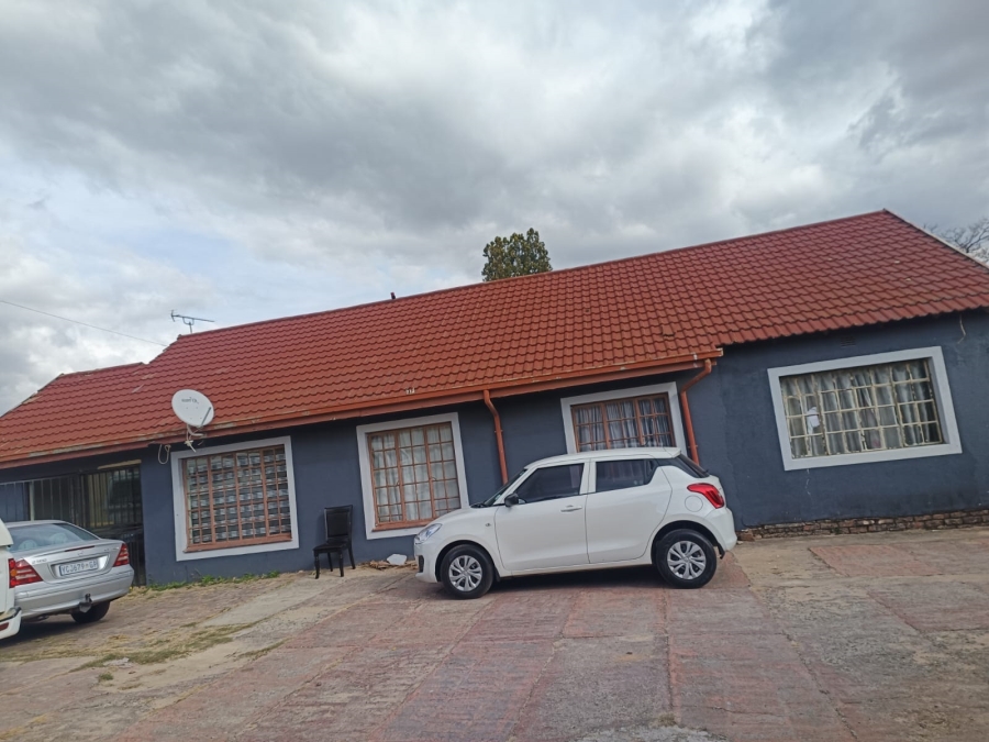 3 Bedroom Property for Sale in Birchleigh North Gauteng