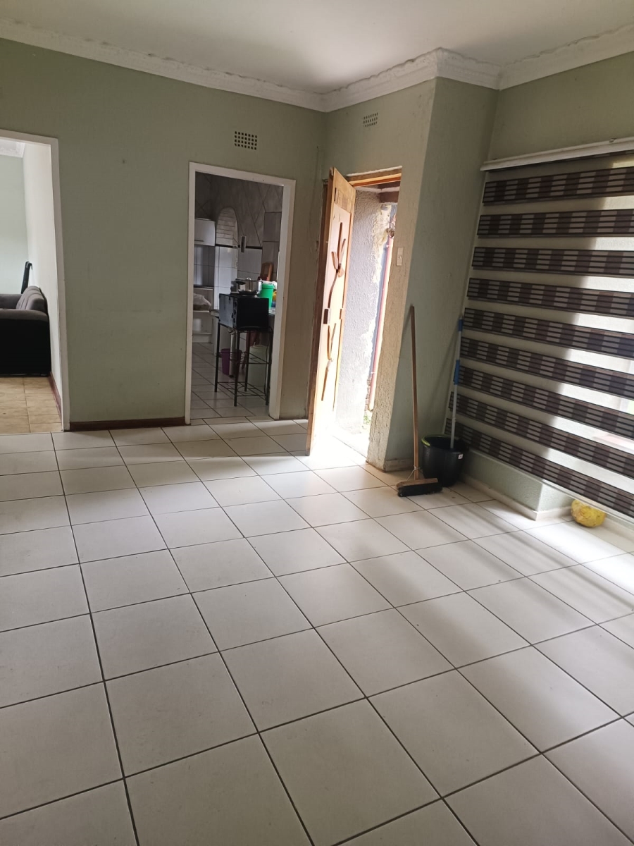 3 Bedroom Property for Sale in Birchleigh North Gauteng