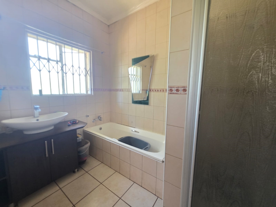 4 Bedroom Property for Sale in Vanderbijlpark SW 1 Gauteng