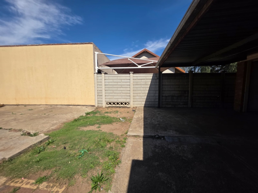 4 Bedroom Property for Sale in Vanderbijlpark SW 1 Gauteng