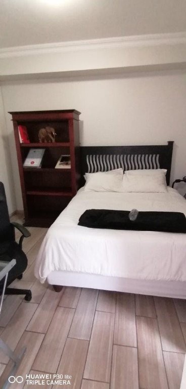 To Let 2 Bedroom Property for Rent in Bryanston Gauteng