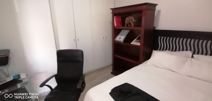 To Let 2 Bedroom Property for Rent in Bryanston Gauteng
