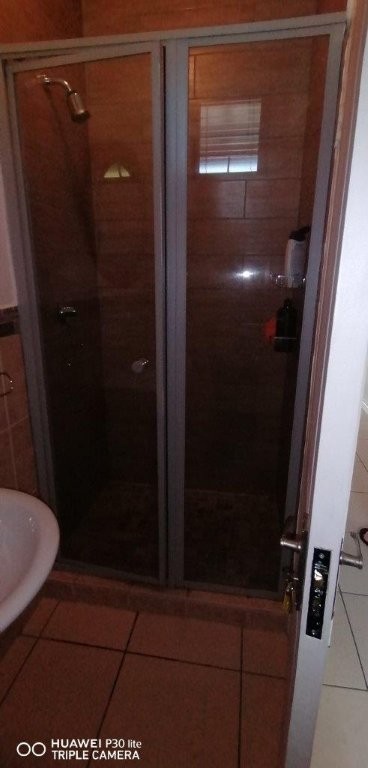 To Let 2 Bedroom Property for Rent in Bryanston Gauteng