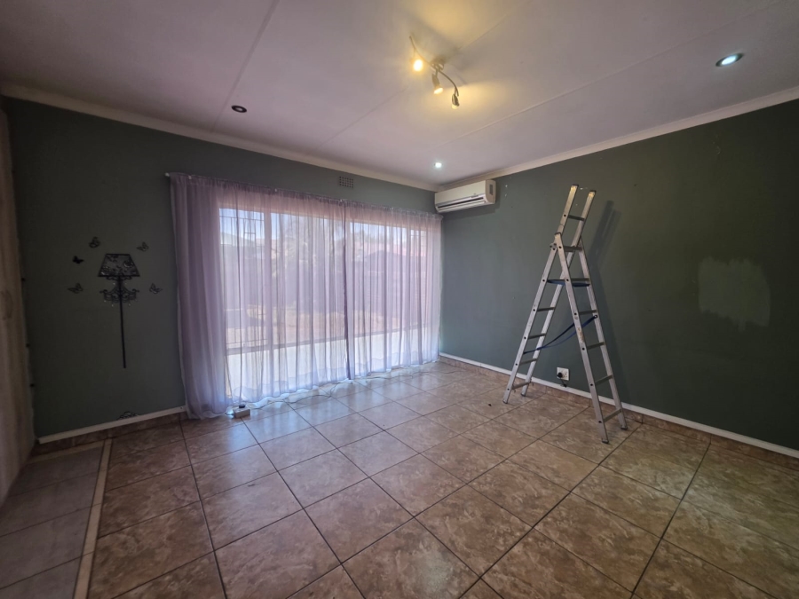 3 Bedroom Property for Sale in Vanderbijlpark SE 2 Gauteng