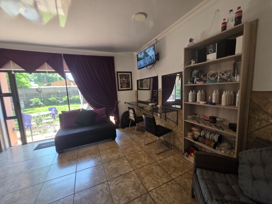 3 Bedroom Property for Sale in Vanderbijlpark SE 2 Gauteng