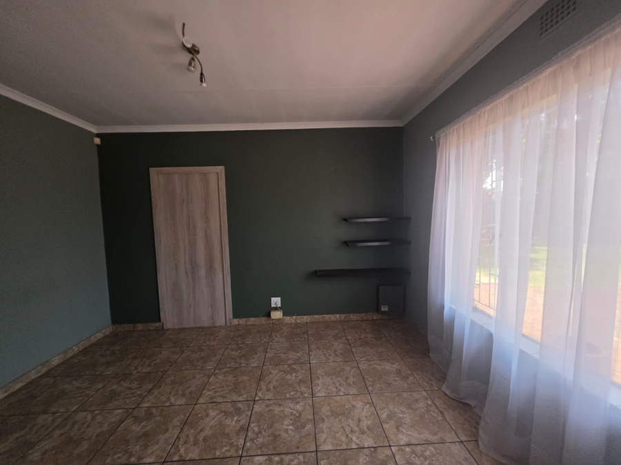3 Bedroom Property for Sale in Vanderbijlpark SE 2 Gauteng