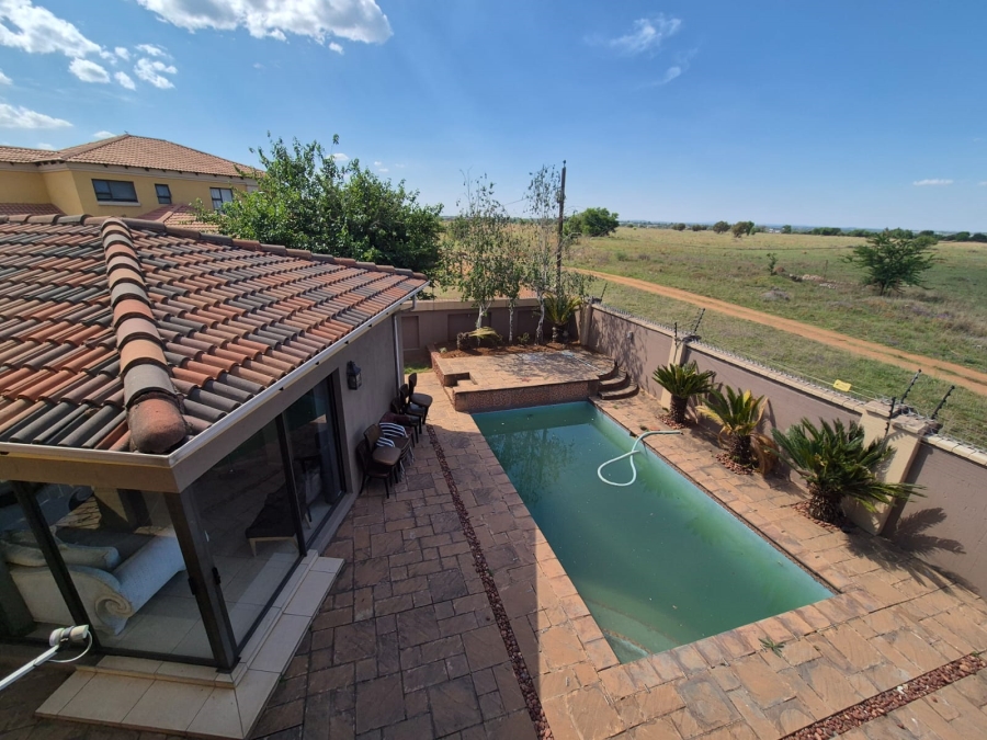 6 Bedroom Property for Sale in Vanderbijlpark SE 8 Gauteng