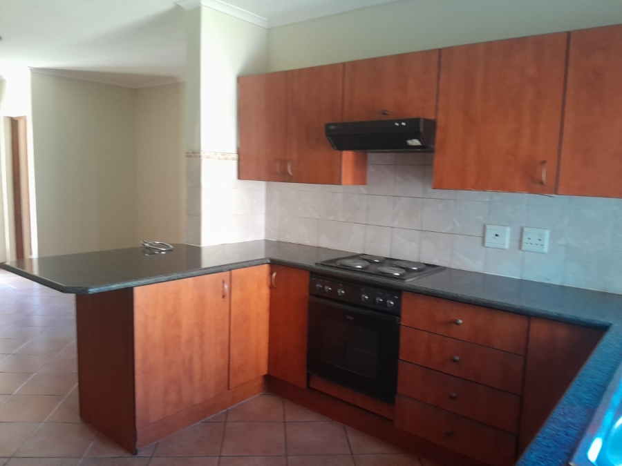 2 Bedroom Property for Sale in Zambezi Manor Lifestyle Estate Gauteng