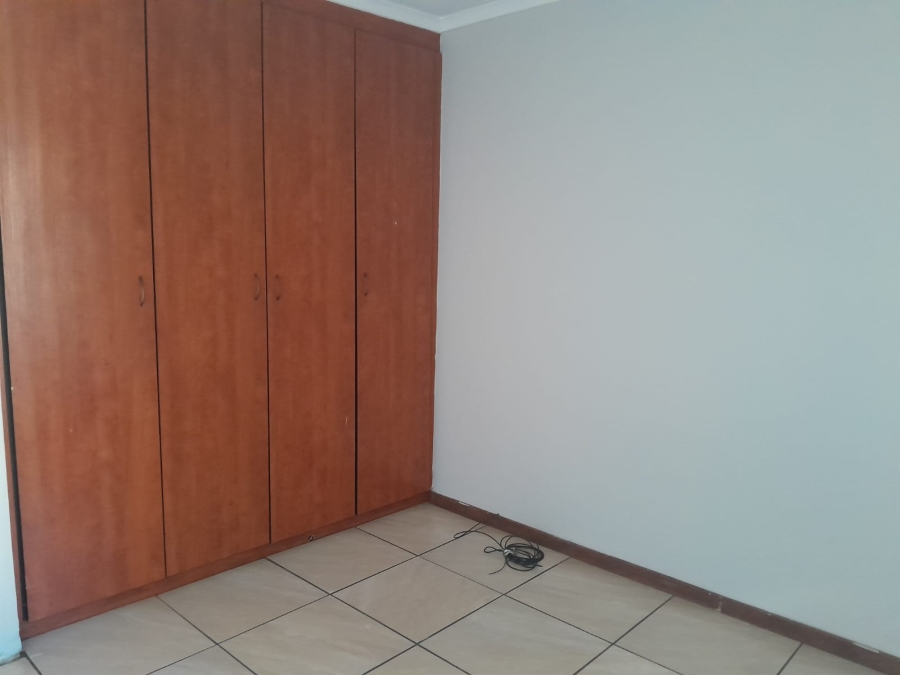2 Bedroom Property for Sale in Zambezi Manor Lifestyle Estate Gauteng