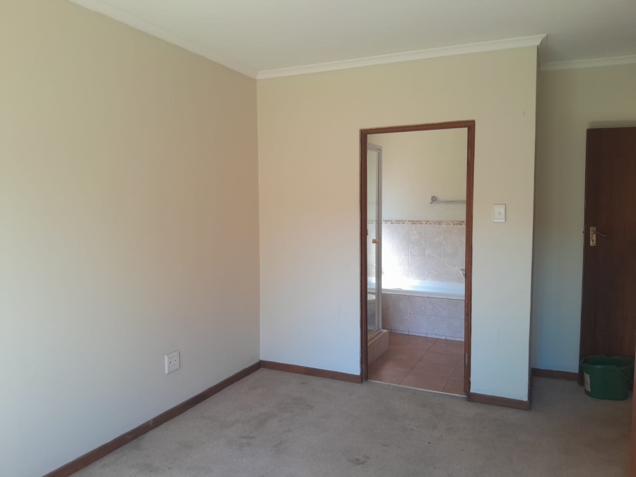 2 Bedroom Property for Sale in Zambezi Manor Lifestyle Estate Gauteng