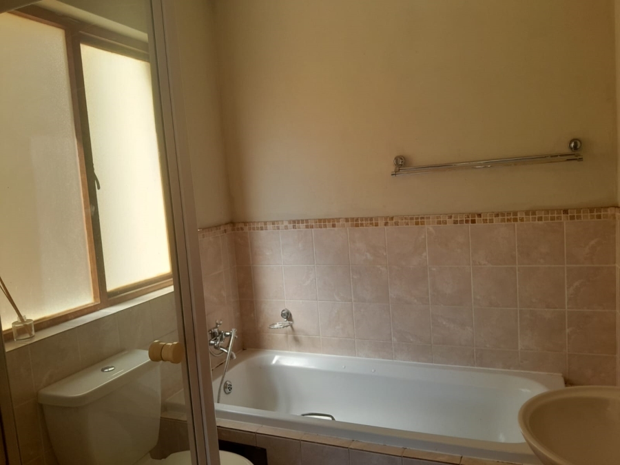 2 Bedroom Property for Sale in Zambezi Manor Lifestyle Estate Gauteng