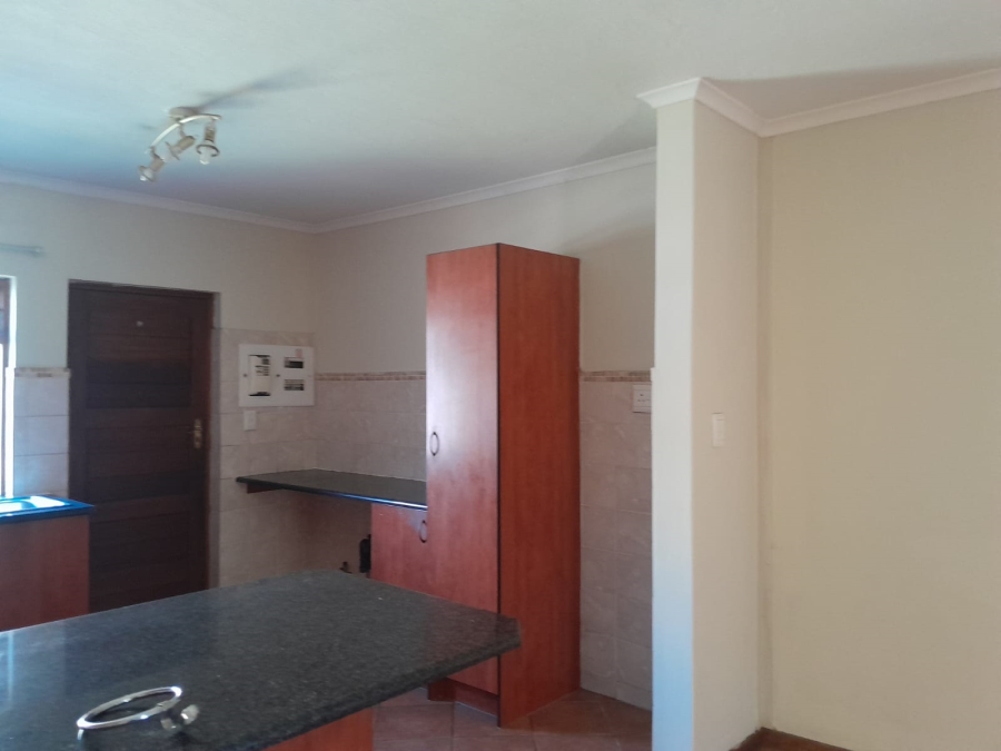 2 Bedroom Property for Sale in Zambezi Manor Lifestyle Estate Gauteng