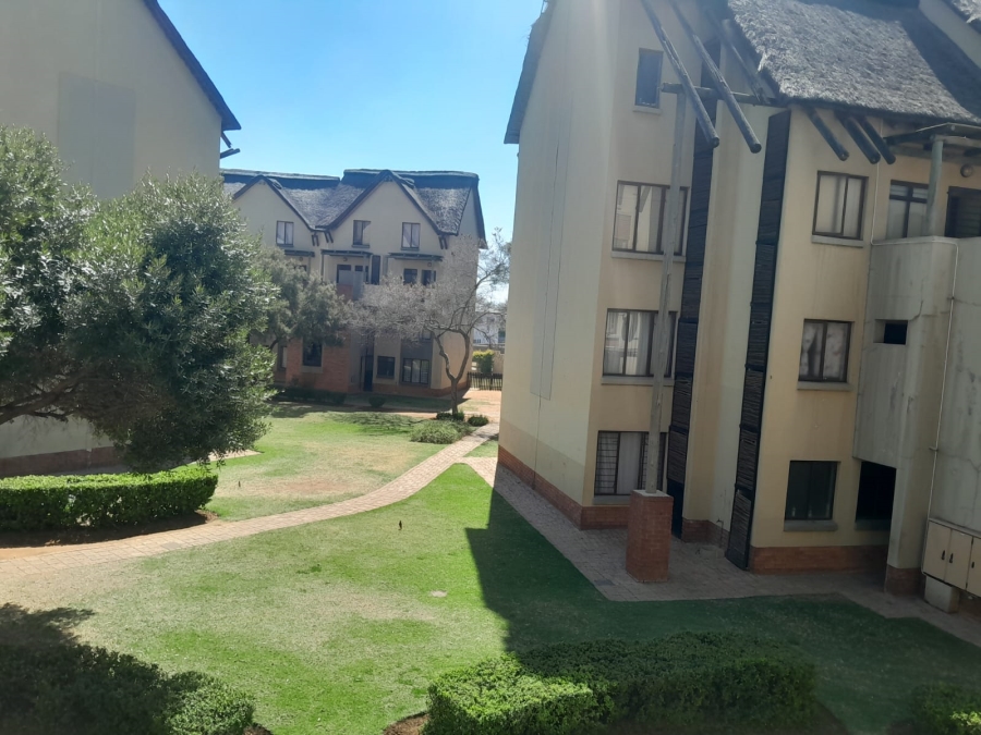 2 Bedroom Property for Sale in Zambezi Manor Lifestyle Estate Gauteng