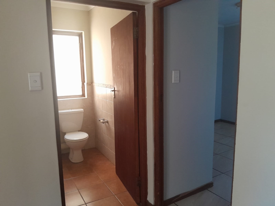 2 Bedroom Property for Sale in Zambezi Manor Lifestyle Estate Gauteng