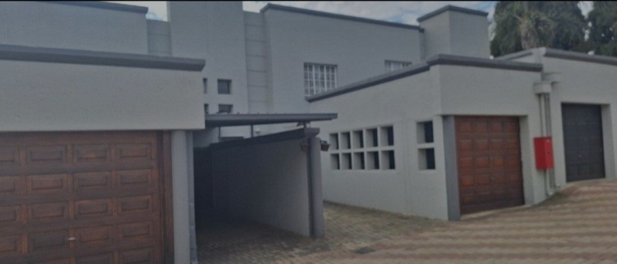 3 Bedroom Property for Sale in Oakdene Gauteng