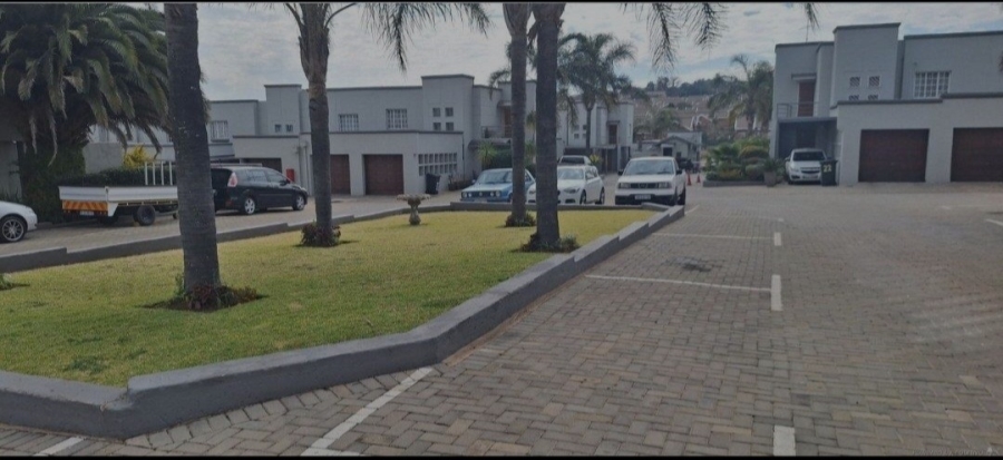 3 Bedroom Property for Sale in Oakdene Gauteng