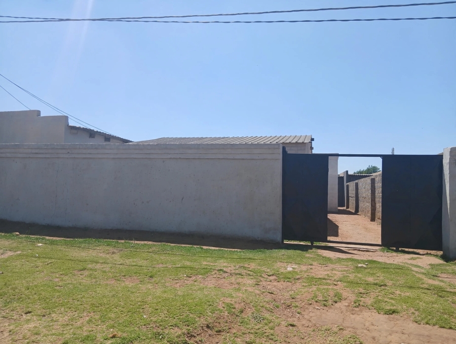 2 Bedroom Property for Sale in Drieziek Gauteng