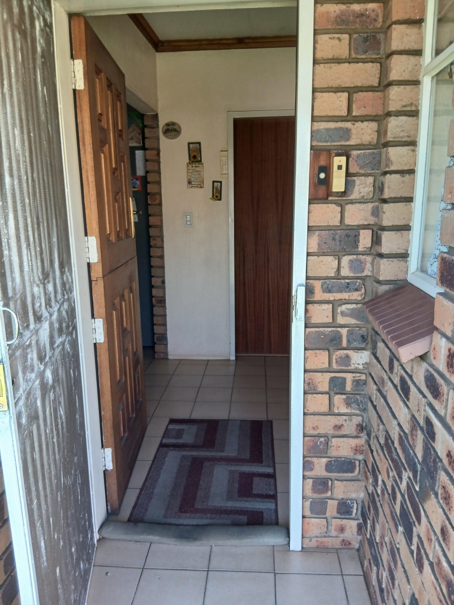 3 Bedroom Property for Sale in Casseldale Gauteng