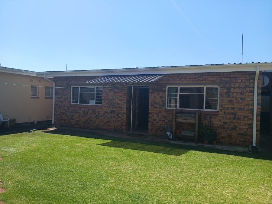 3 Bedroom Property for Sale in Casseldale Gauteng