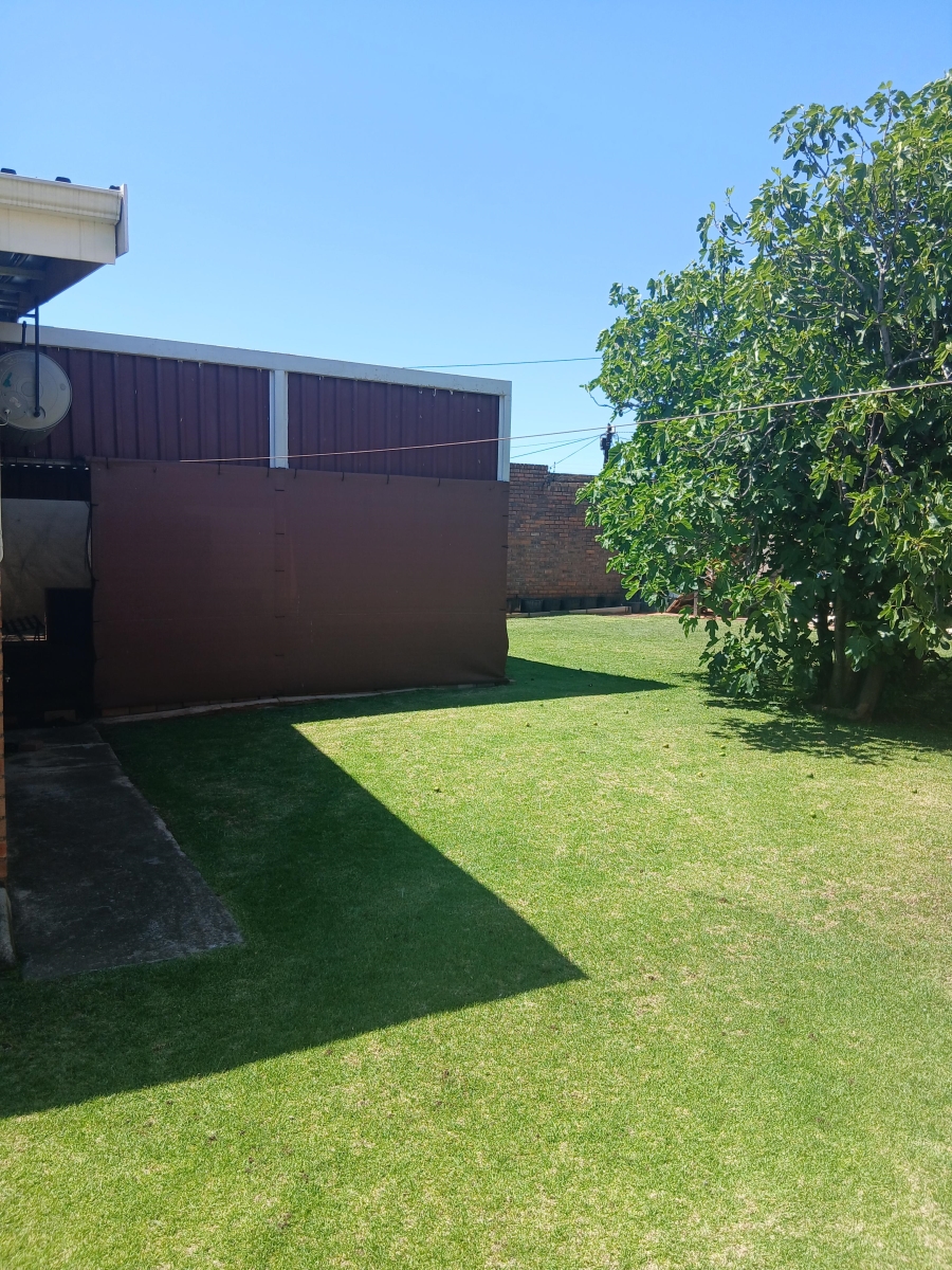 3 Bedroom Property for Sale in Casseldale Gauteng