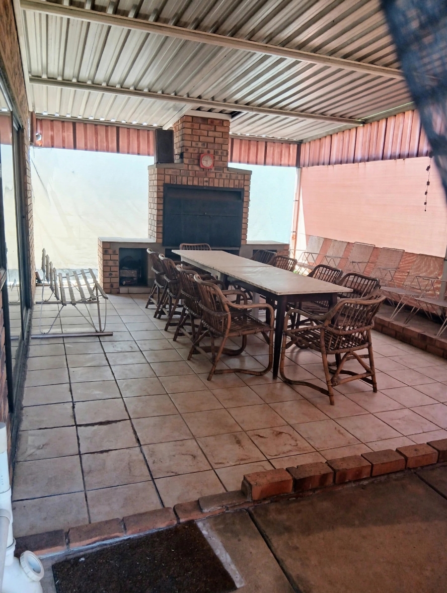 3 Bedroom Property for Sale in Casseldale Gauteng