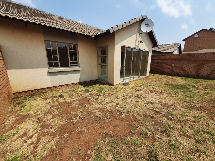 3 Bedroom Property for Sale in Noordwyk Gauteng