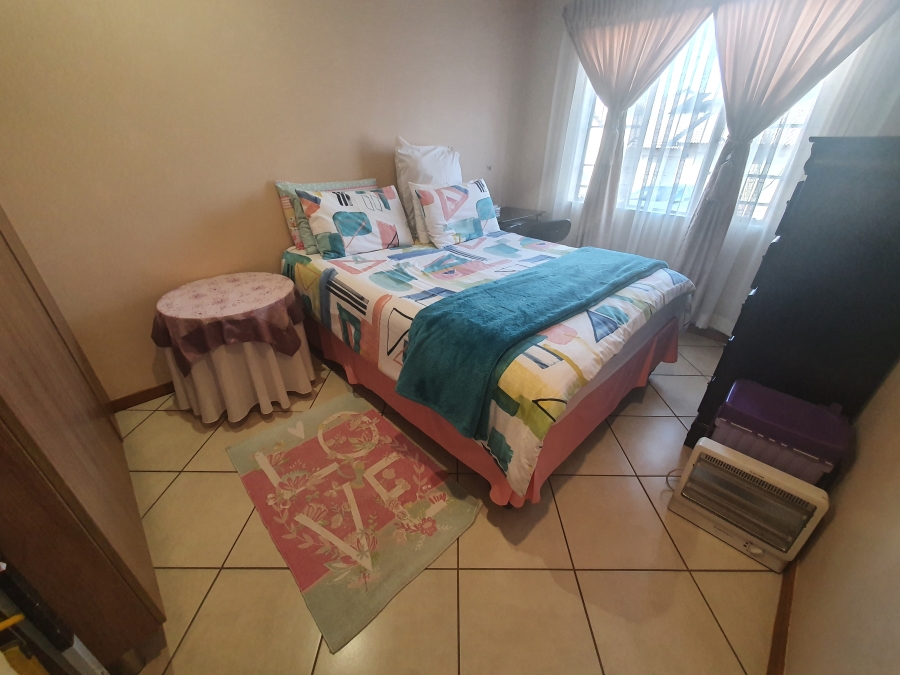 3 Bedroom Property for Sale in Noordwyk Gauteng