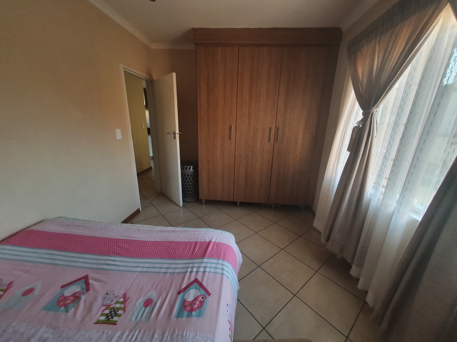 3 Bedroom Property for Sale in Noordwyk Gauteng