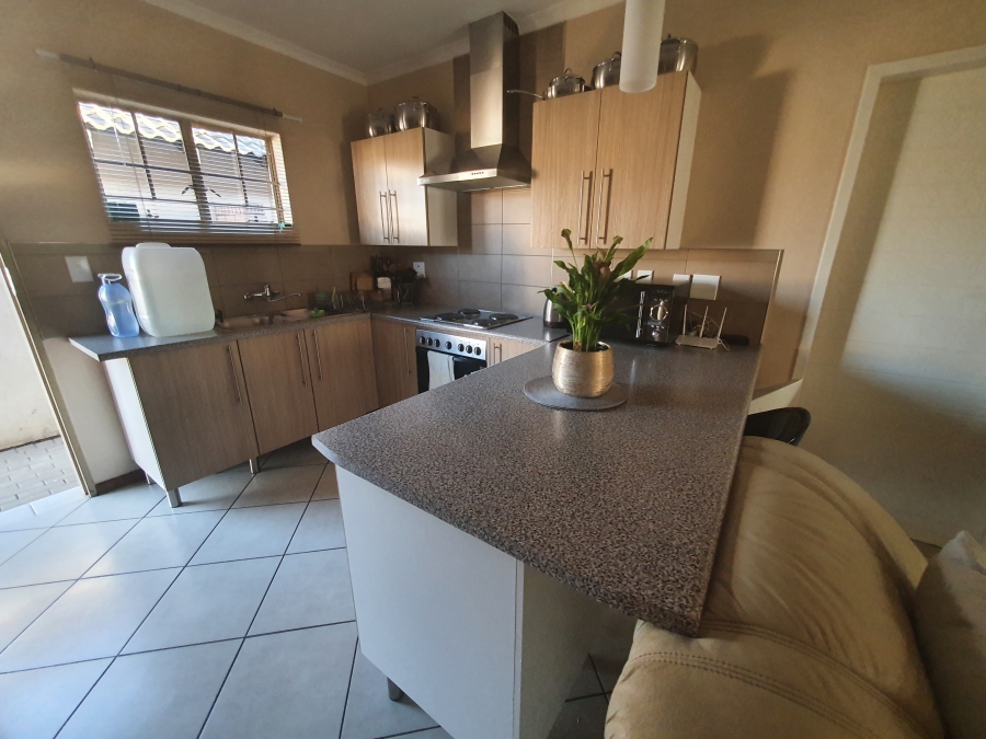 3 Bedroom Property for Sale in Noordwyk Gauteng