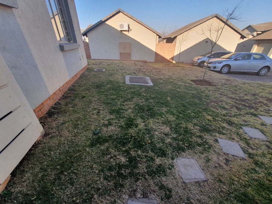 3 Bedroom Property for Sale in Noordwyk Gauteng