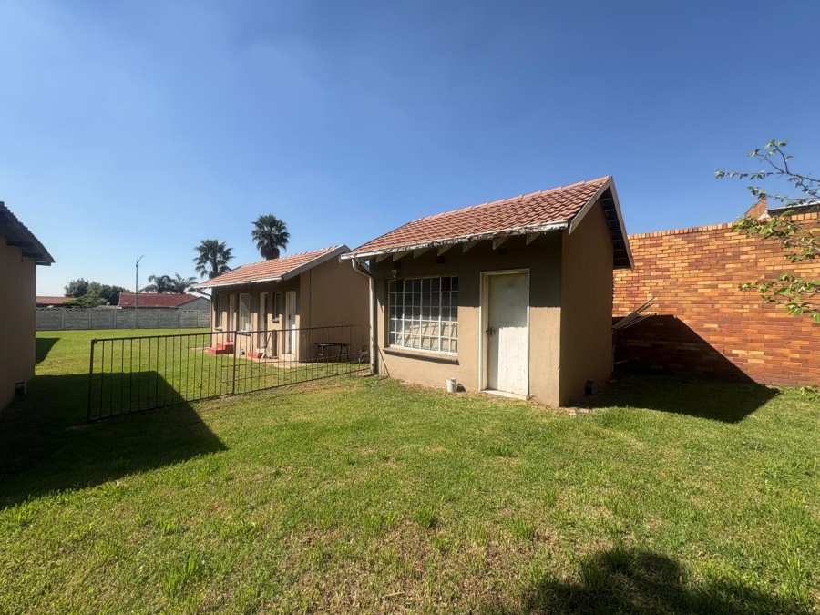 4 Bedroom Property for Sale in Rustivia Gauteng