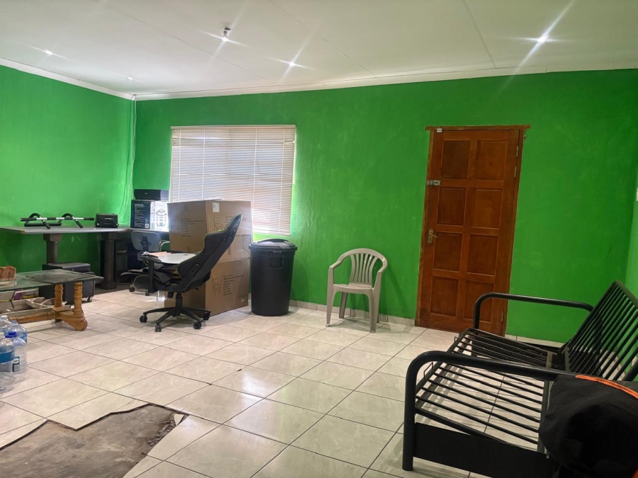 4 Bedroom Property for Sale in Rustivia Gauteng