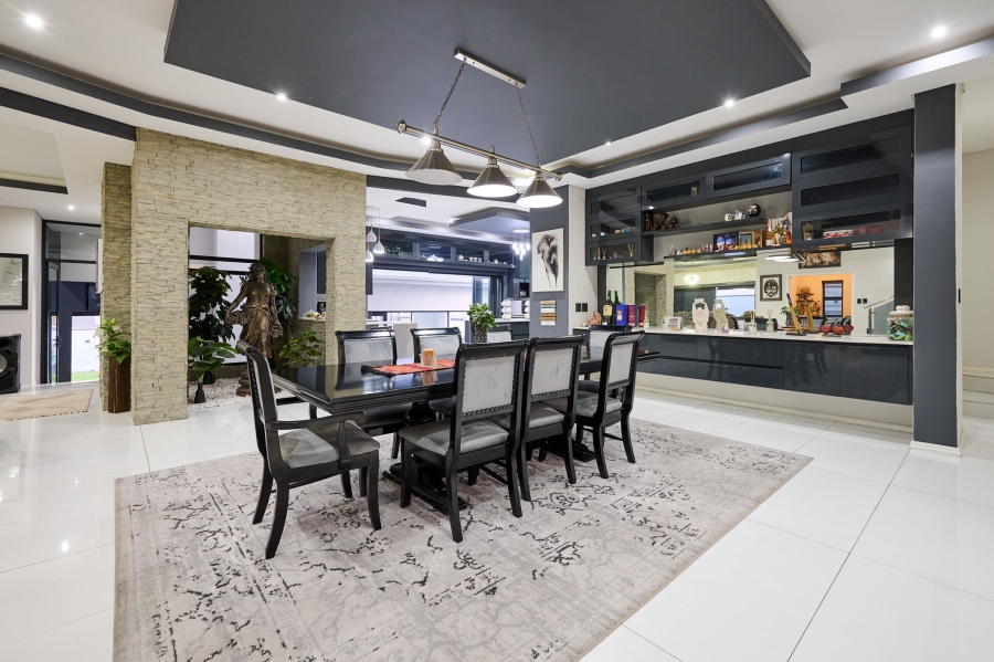 5 Bedroom Property for Sale in Waterfall Country Estate Gauteng