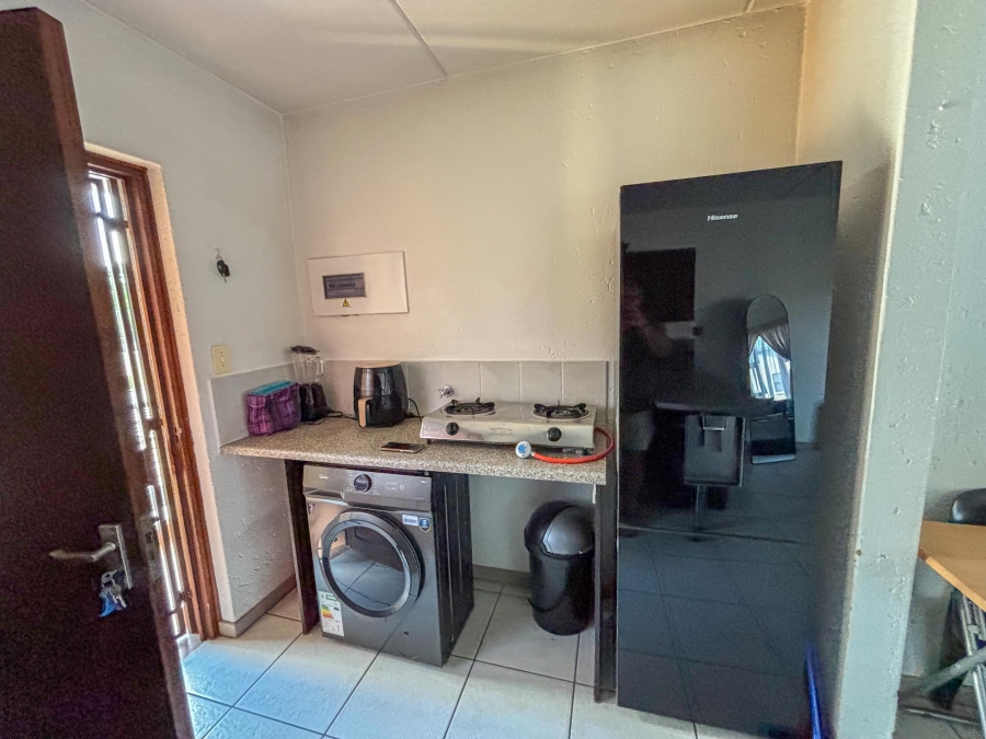 1 Bedroom Property for Sale in Ferndale Gauteng