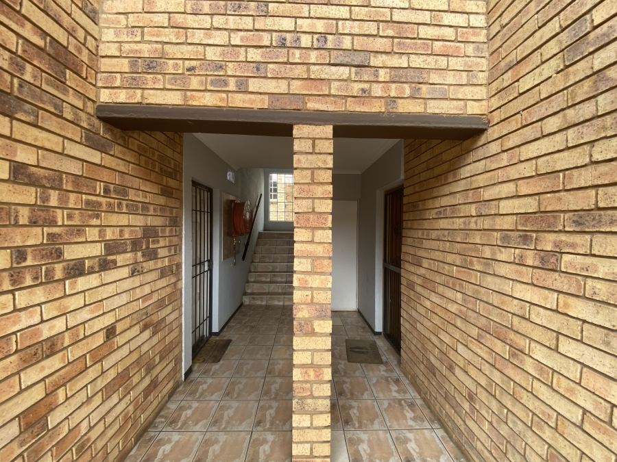 To Let 2 Bedroom Property for Rent in Northgate Gauteng