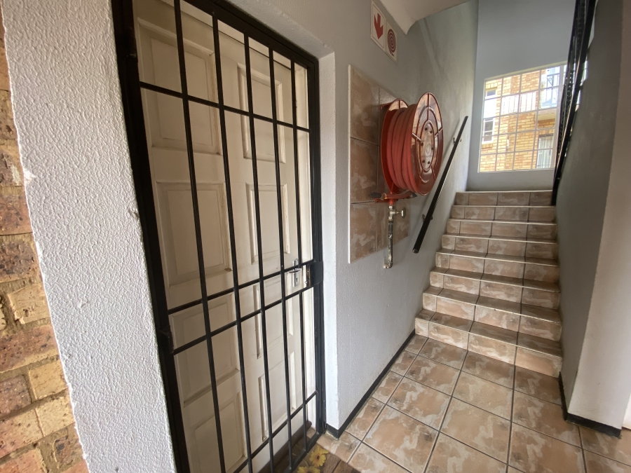 To Let 2 Bedroom Property for Rent in Northgate Gauteng
