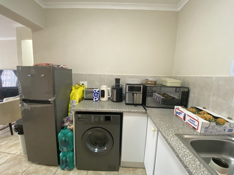 To Let 2 Bedroom Property for Rent in Northgate Gauteng
