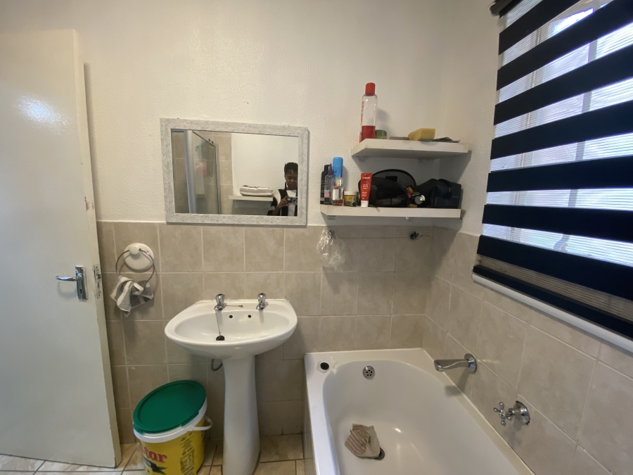 To Let 2 Bedroom Property for Rent in Northgate Gauteng