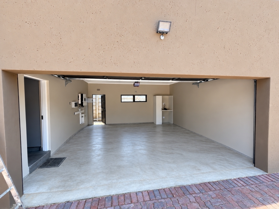 To Let 2 Bedroom Property for Rent in Bedfordview Gauteng