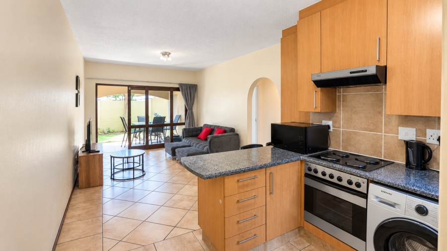 2 Bedroom Property for Sale in Pineslopes Gauteng