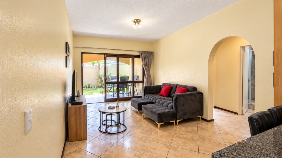 2 Bedroom Property for Sale in Pineslopes Gauteng