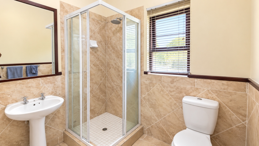 2 Bedroom Property for Sale in Pineslopes Gauteng