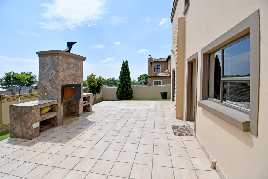 4 Bedroom Property for Sale in Sagewood Gauteng