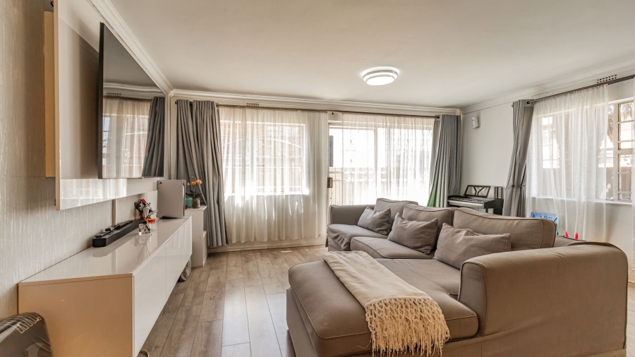 3 Bedroom Property for Sale in Roseacre Gauteng