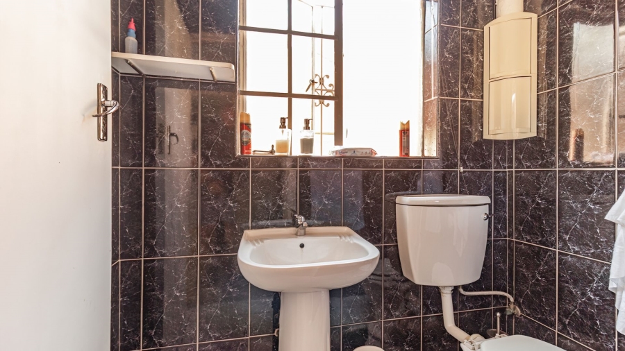 3 Bedroom Property for Sale in Roseacre Gauteng