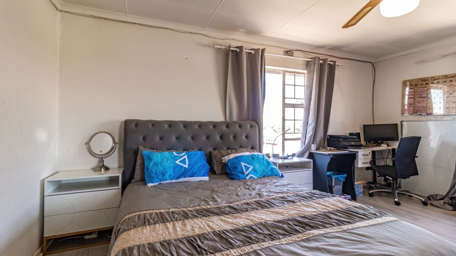 3 Bedroom Property for Sale in Roseacre Gauteng