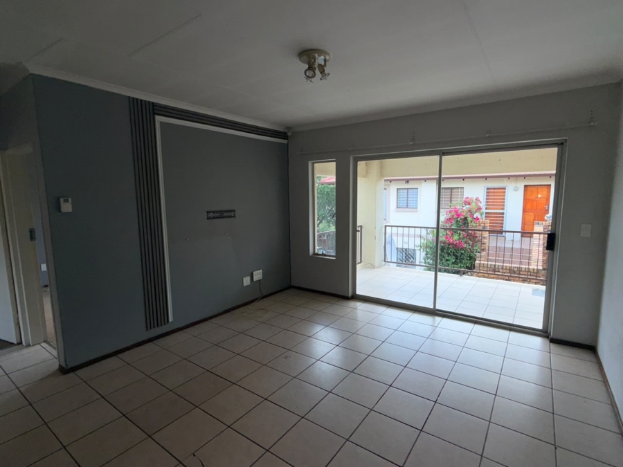 To Let 2 Bedroom Property for Rent in Wilgeheuwel Gauteng